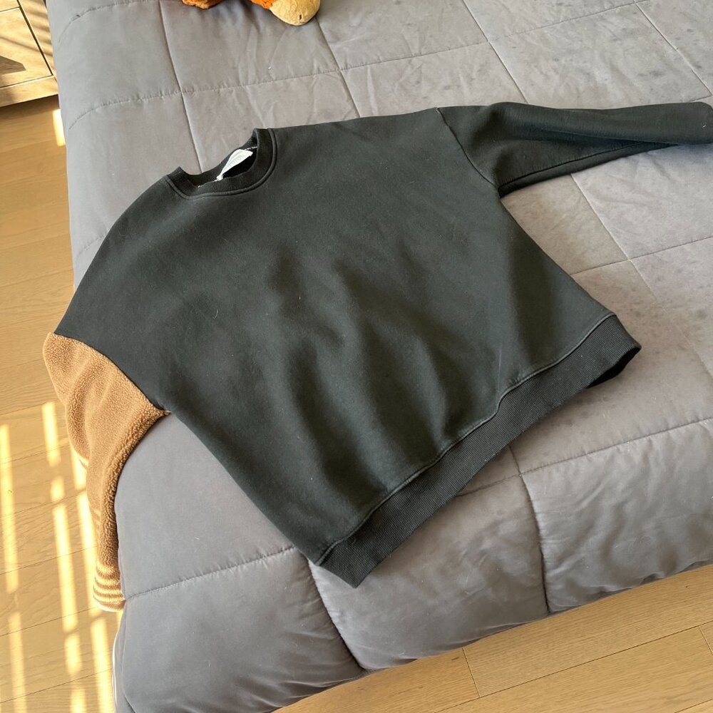 Crewneck - Picture 2 of 2